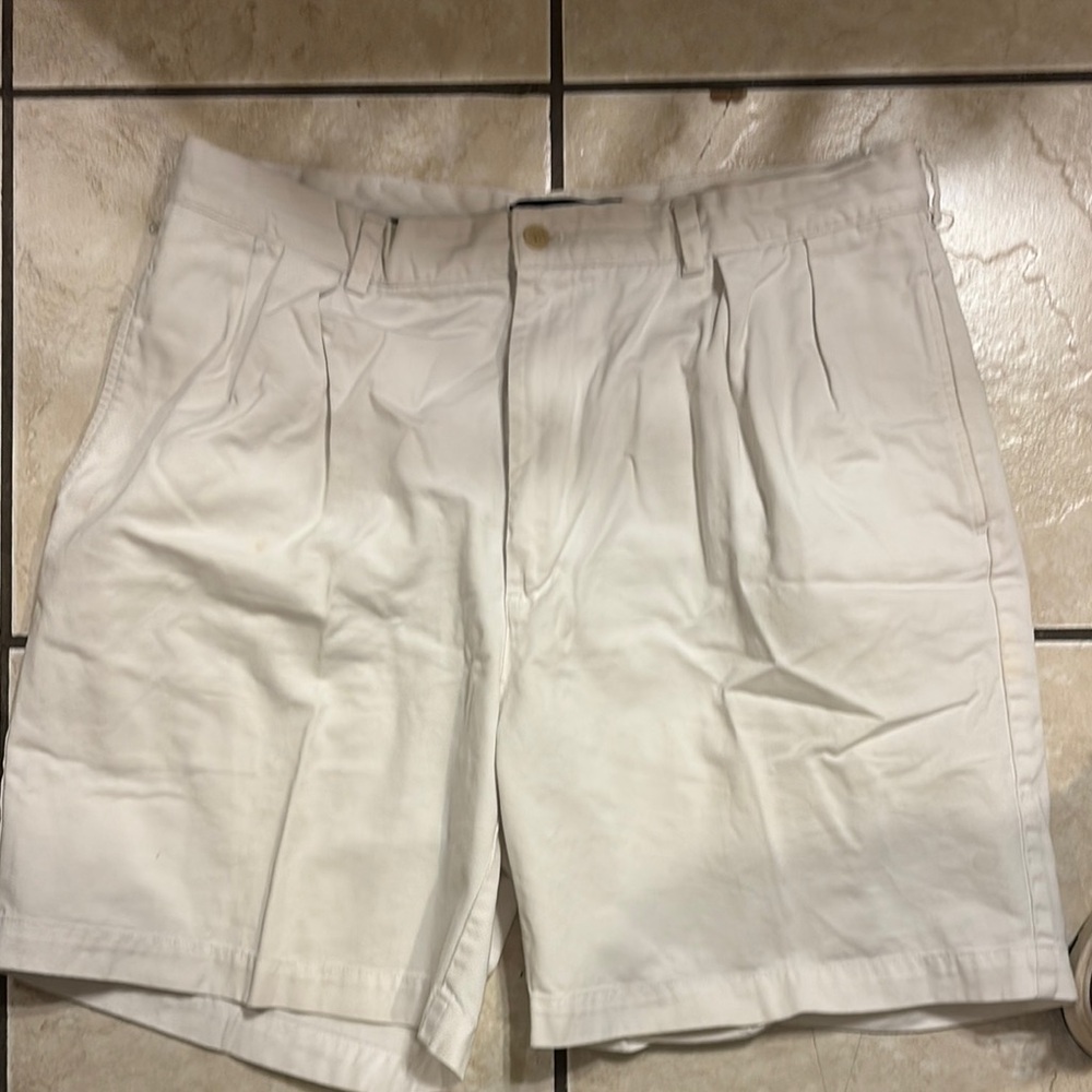 Polo Golf- Men's Flat Front White Pleated Cotton Blend Shorts
